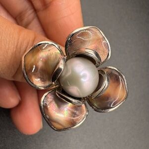 Silver and Pearl Flower Ring size 9